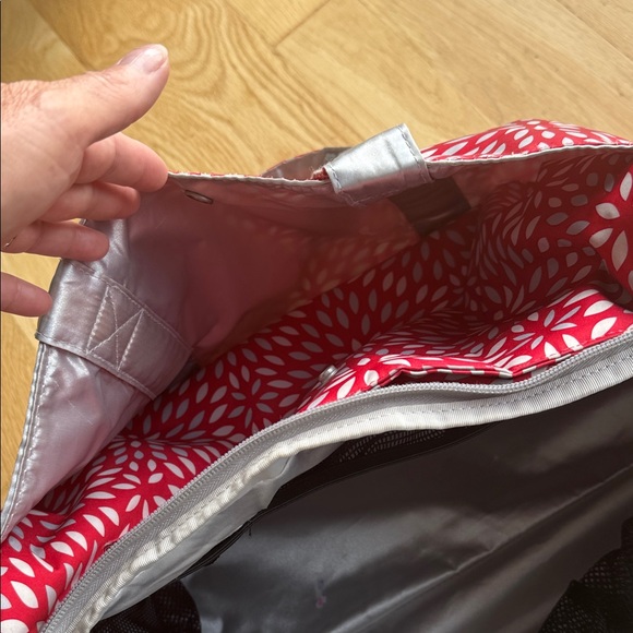 Ju-Ju-Be Floral Legacy Royal Duchess Baby Bag with Changing Pad size Large - Picture 10 of 16